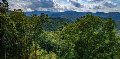 G-66 White Eagle Trail, Banner Elk