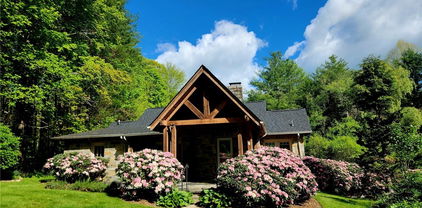 472/474 Rivers Edge Drive, Boone