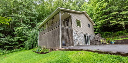 15595 S US Highway 421, Deep Gap