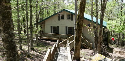 802 Charter Hills Road, Beech Mountain