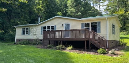 609 Baker Hollow Road, Creston