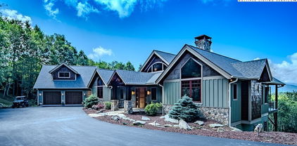 1437 Falls Creek Parkway, Elk Park