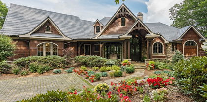 210 Ridge Drive, Linville