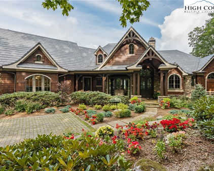210 Ridge Drive, Linville