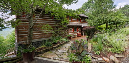 238 Crooked Arrow Drive, Todd