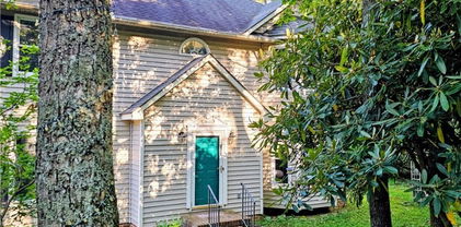 371 Coolwoods Drive, Boone