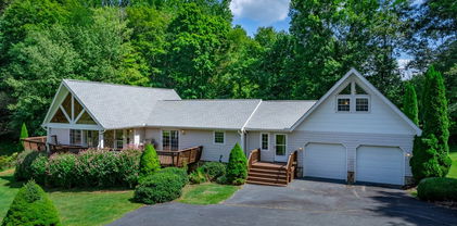 129 Keeth Drive, Banner Elk