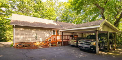 1169 Old Hampton Road, Boone