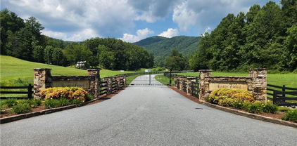 301 Bear Track Lane Unit 25, Lenoir