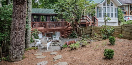 20 Twintree Lane, Newland