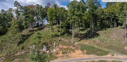 30 Summit View Parkway, Spruce Pine