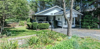 153 Snowshoe Loop, Newland