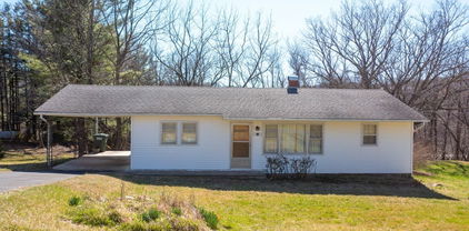 45 Carson Boulevard, Sparta