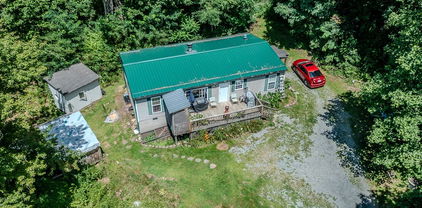 461 Reuben Wooten Road, Banner Elk