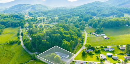 123 Buck Mountain Circle, West Jefferson