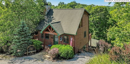 240 Deer Knoll Drive, Piney Creek