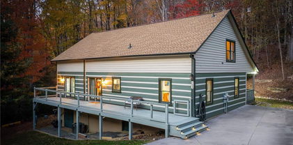 156 Tenessias Way, Boone