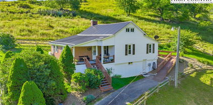 922 Prathers Creek Church Road, Laurel Springs