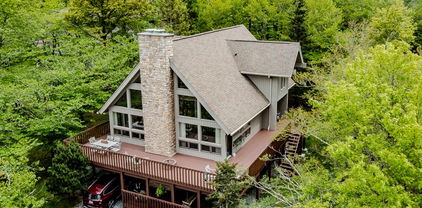 130 Skiway Circle, Beech Mountain