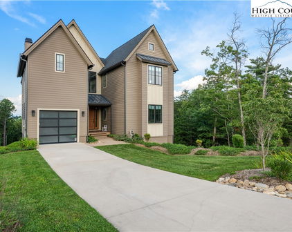 130 Calico Court, Boone