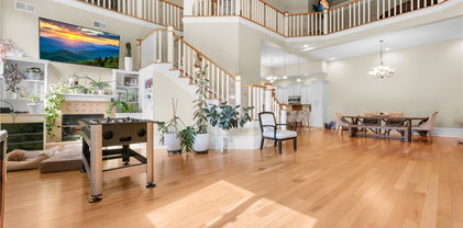 215 S Jefferson Avenue Unit 206, West Jefferson