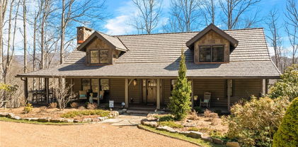 151 Man O War S, Vilas