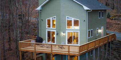 110 Upper Snowbird Trail, Beech Mountain