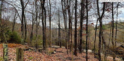 2 Devils Lake Drive, Seven Devils
