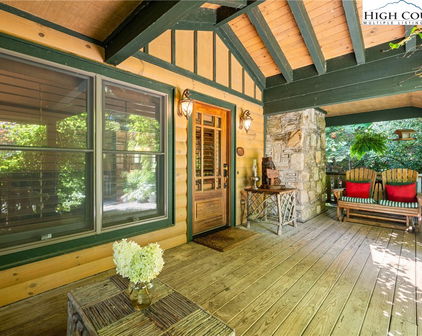 5274 US Highway 221, Blowing Rock