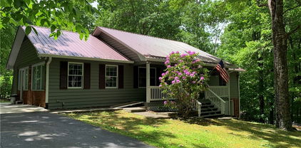 214 Candle Street, West Jefferson