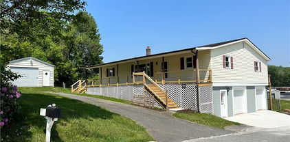 398 Ford Street, West Jefferson