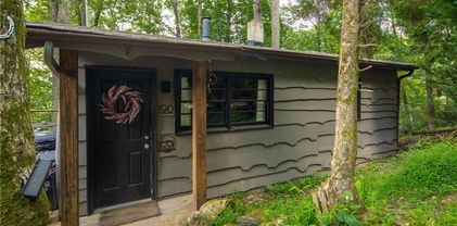 190 Bradley Court, Boone