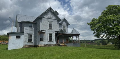65 Green Gable Road, Troutdale