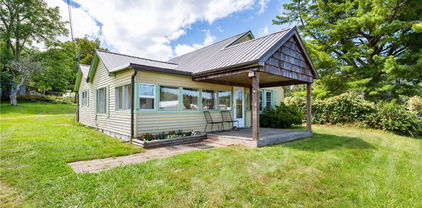 169 Railroad Street, Newland