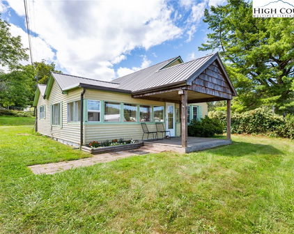 169 Railroad Street, Newland