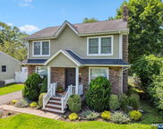 562 Barnett Pl, Ridgewood image