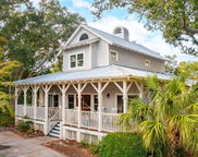 94 Seaside Cottage Lane, Isle Of Palms image