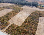 4 Hwy 6, Cross image