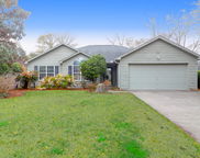 1310 Pilsdon Crest, Mount Pleasant image