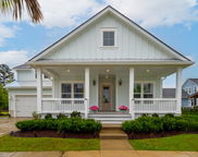 1740 Agate Bay Drive, Mount Pleasant image
