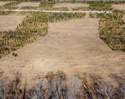 8 Hwy 6, Cross image