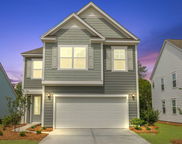194 E Pinckney Street, Summerville image