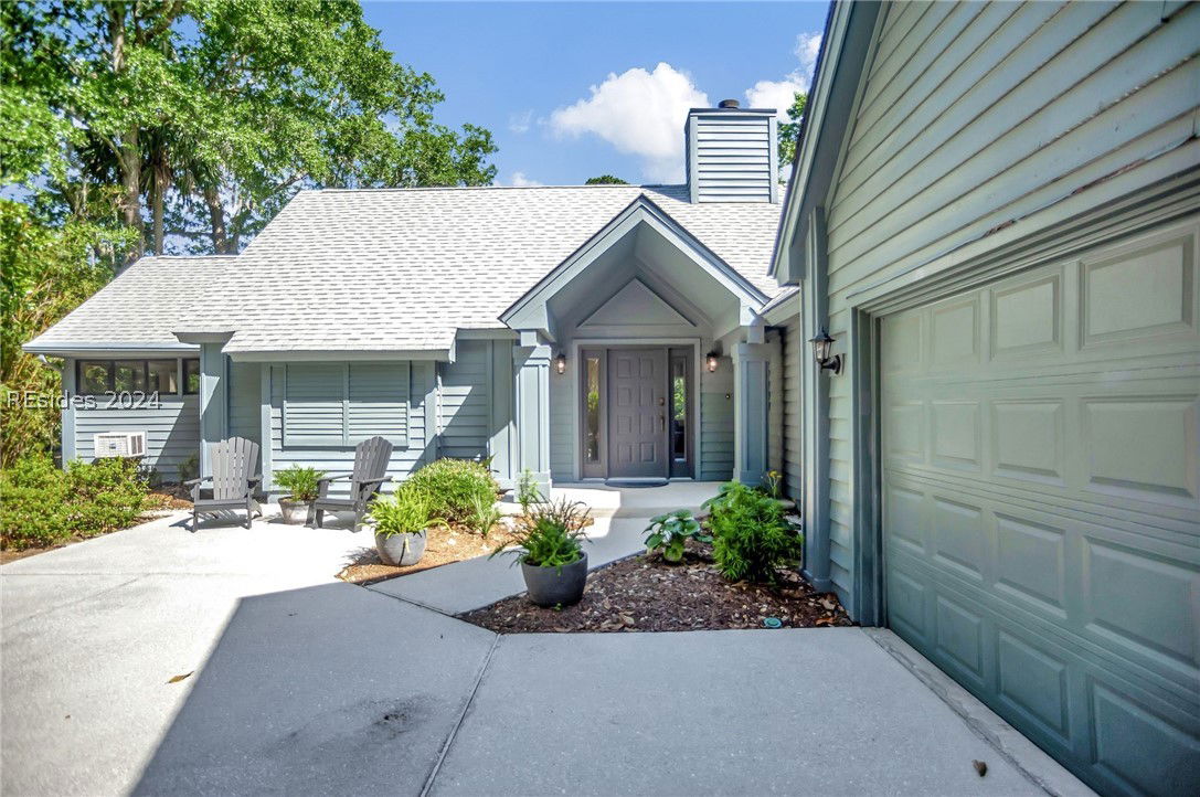 For Sale - 4 Wisteria Lane, Hilton Head Island - 3 Bedroom