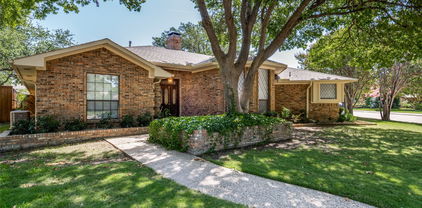 4019 Bobbin Ln, Addison