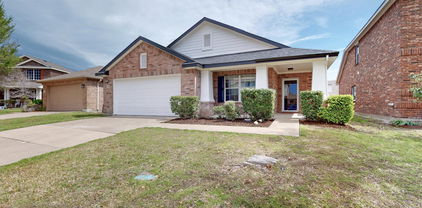 1008 Talpa Ln, Forney