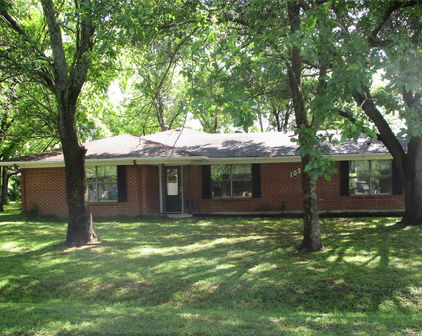 105 S Adams St, Kemp