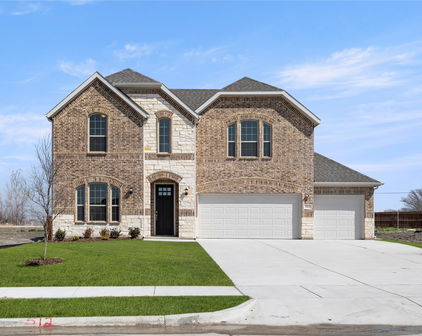 512 Pinnacles Ct, Forney