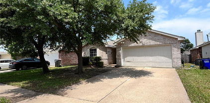 2005 Fairview Dr, Forney