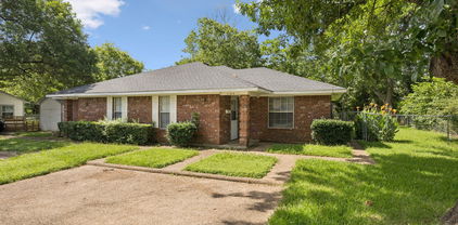 1104 & 1106 E High Street, Terrell