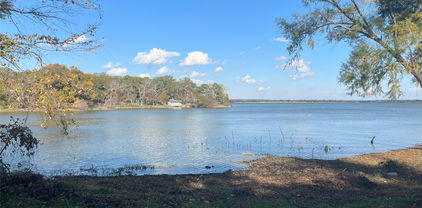 Lot 81 Open Water, Quinlan